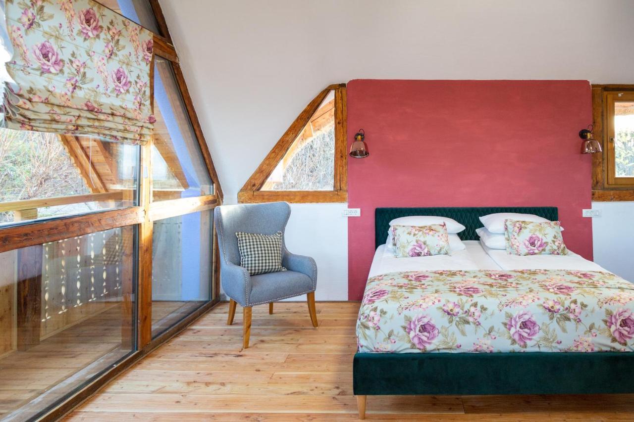 Casele Cu Stuf B&B Haus Ulrike Salicea Ngoại thất bức ảnh